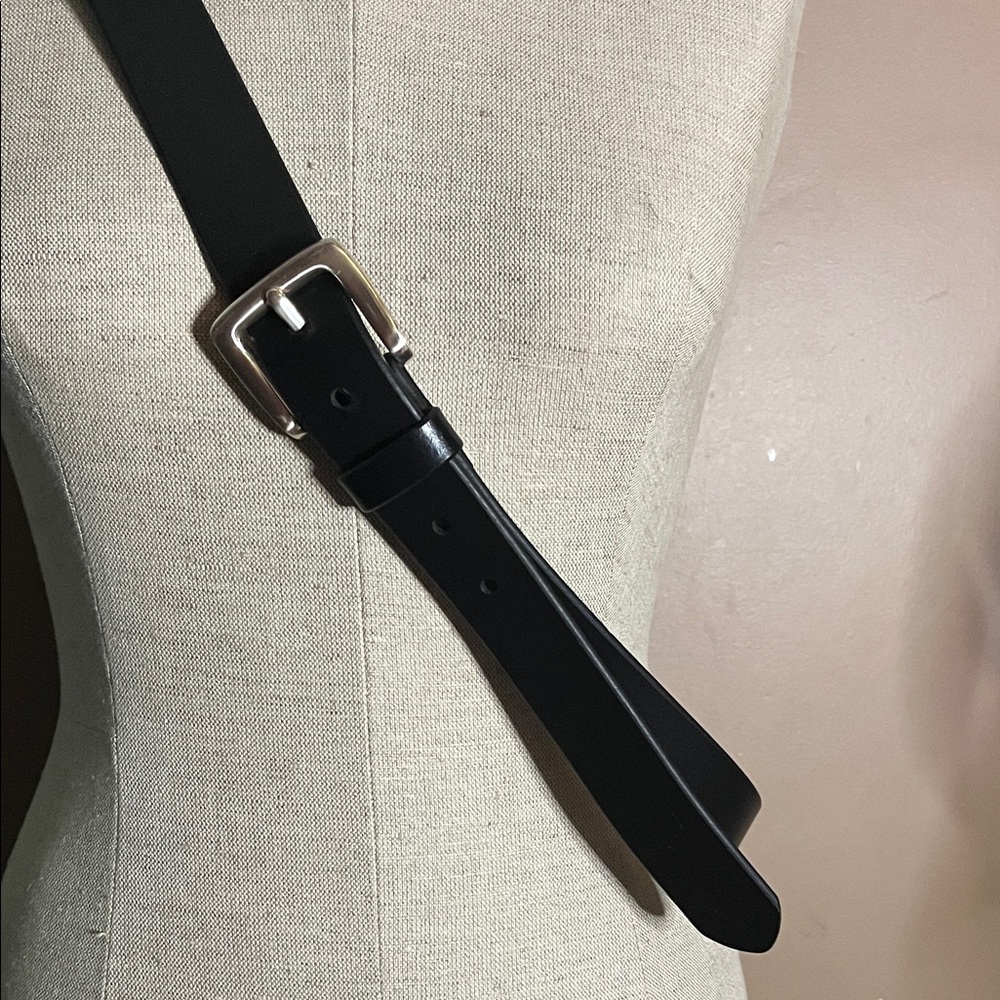 😄Plus size black leather belt silver buckle